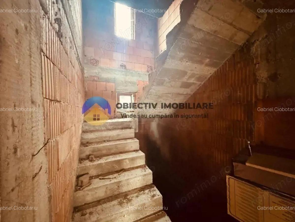 Vila la rosu + teren 500 mp de vanzare Zona Fermelor - 7