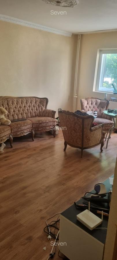 Apartament 3 camere decomandat - zona Dacia - 120.000 euro (Cod E2) - 1