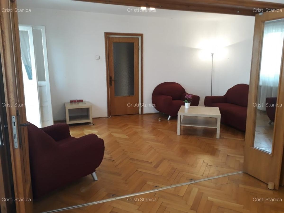 Mosilor, Dacia 4 camere vedere spate - 3