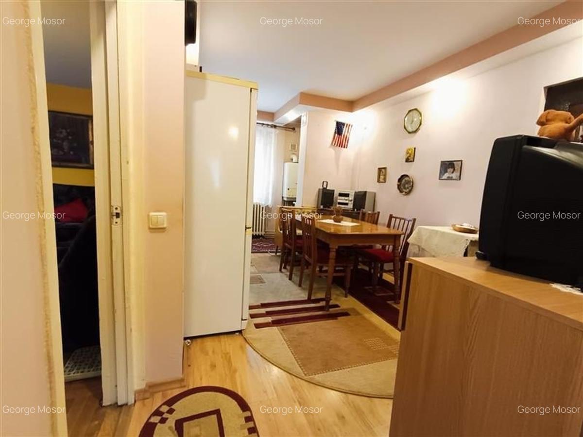 Apartament decomandat,zona de interes, potential ridicat,Calea Bucuresti,Astra,B - 14