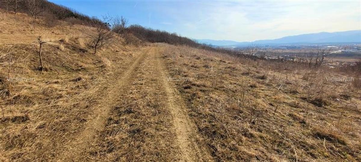 Teren intravilan,cartier Gusterita,Sibiu,comision 0 - 3