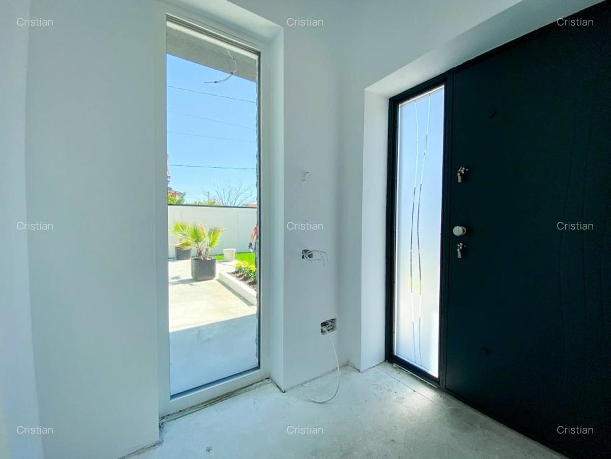 Casa la sol cu Panouri Solare Finisaje premium Predare la alb Constructie 2025 - 6
