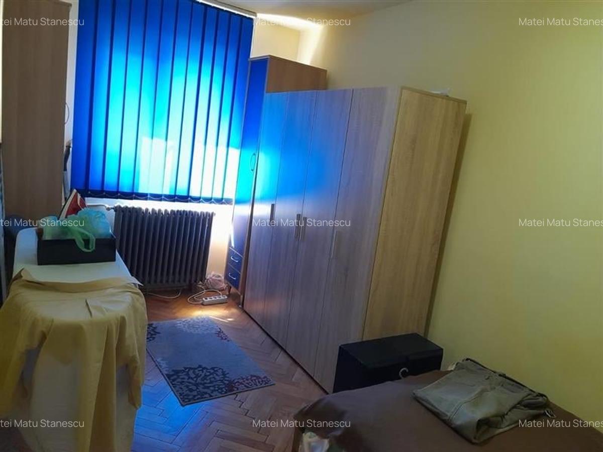 Apartament cu 3 camere decomandat în Circumvalațiunii - 16