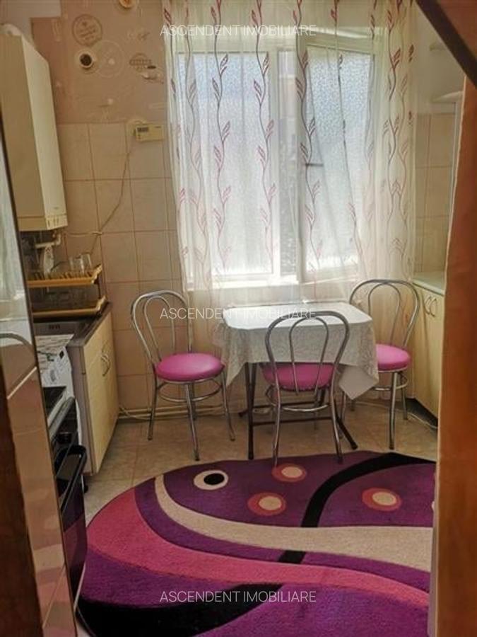 Apartament cu 2 camere decomandat în Centrul Civic - 2