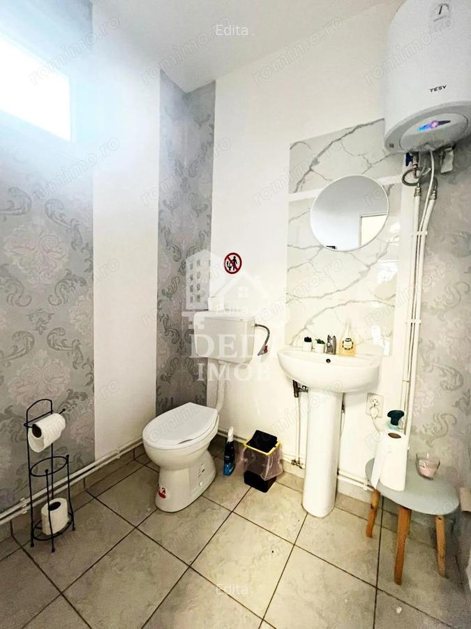 Casa de vanzare cu 3 camere in Biharia, Oradea - 8