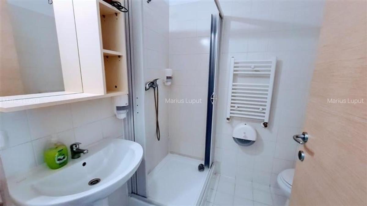 Proprietar, 2 camere bloc nou, parcare privata, zona Complex - 8