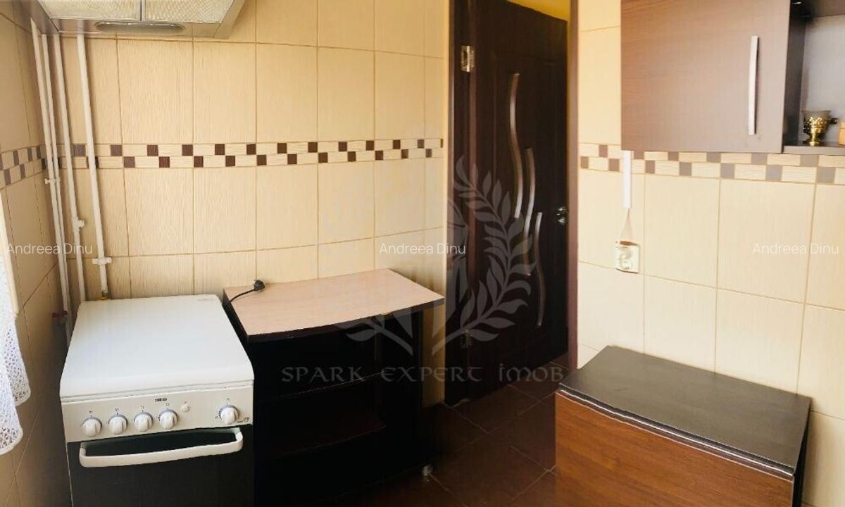 // GARSONIERA// REPUBLICII NORD// - 6