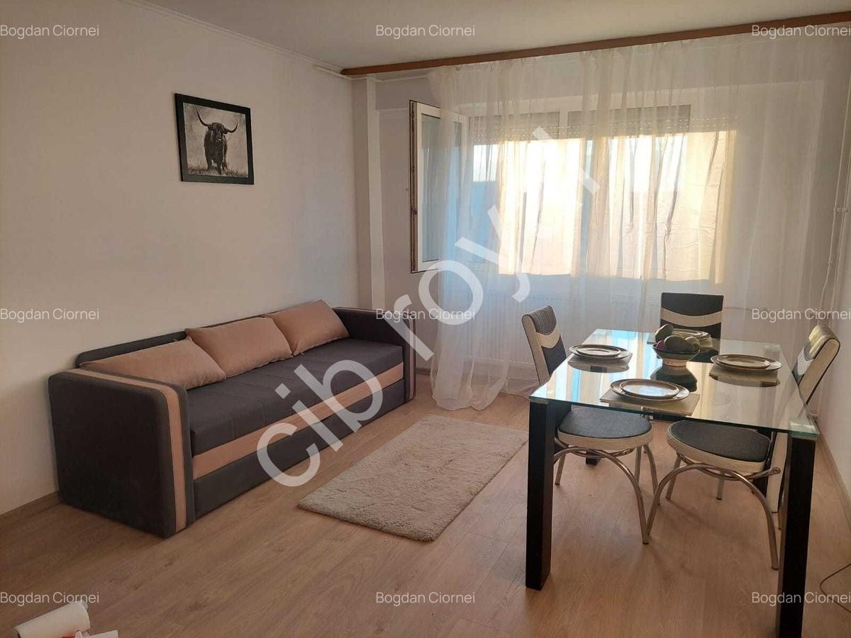 Apartament cu 2 camere semidecomandat în Titulescu - 2