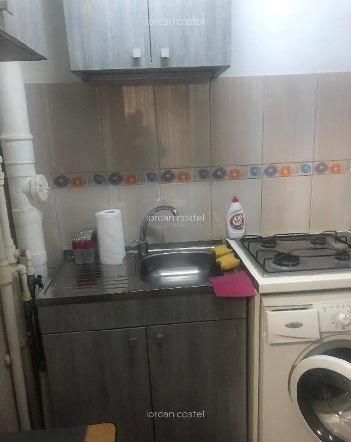 Titan-Trapezului garsoniera - 5