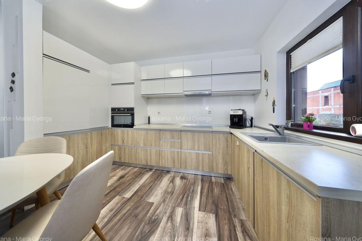 Casă individuală cu 4 camere de vânzare în Cristian, Brasov - 9