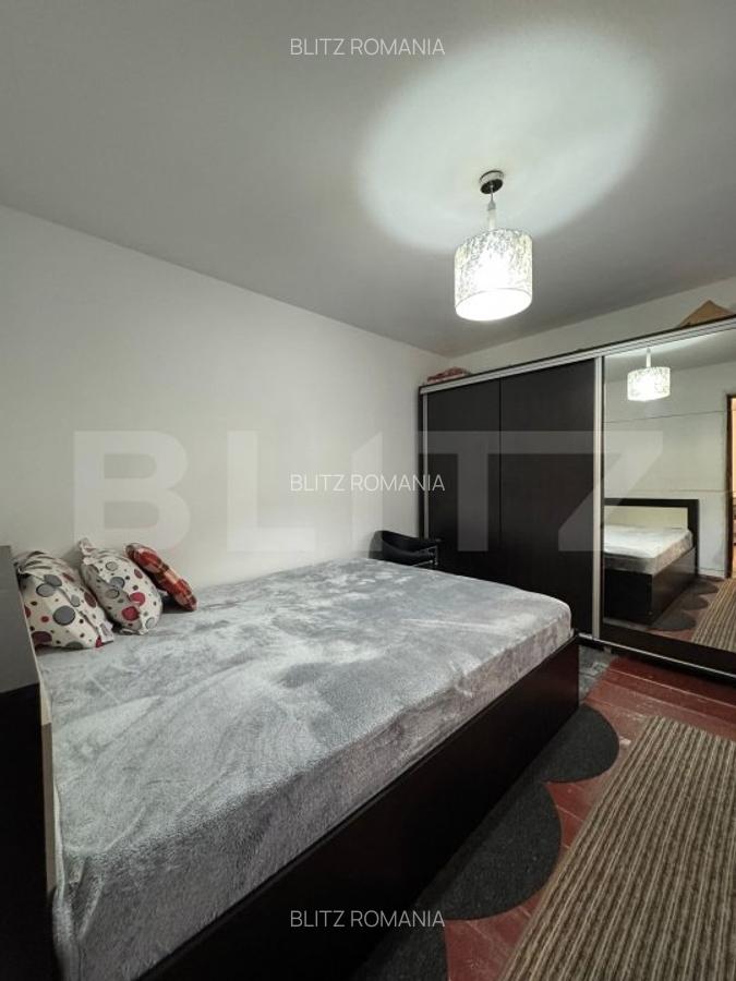 Casa spatioasa cu 4 camere, 103 mp, curte 70 mp, zona 13 Septembrie - 4