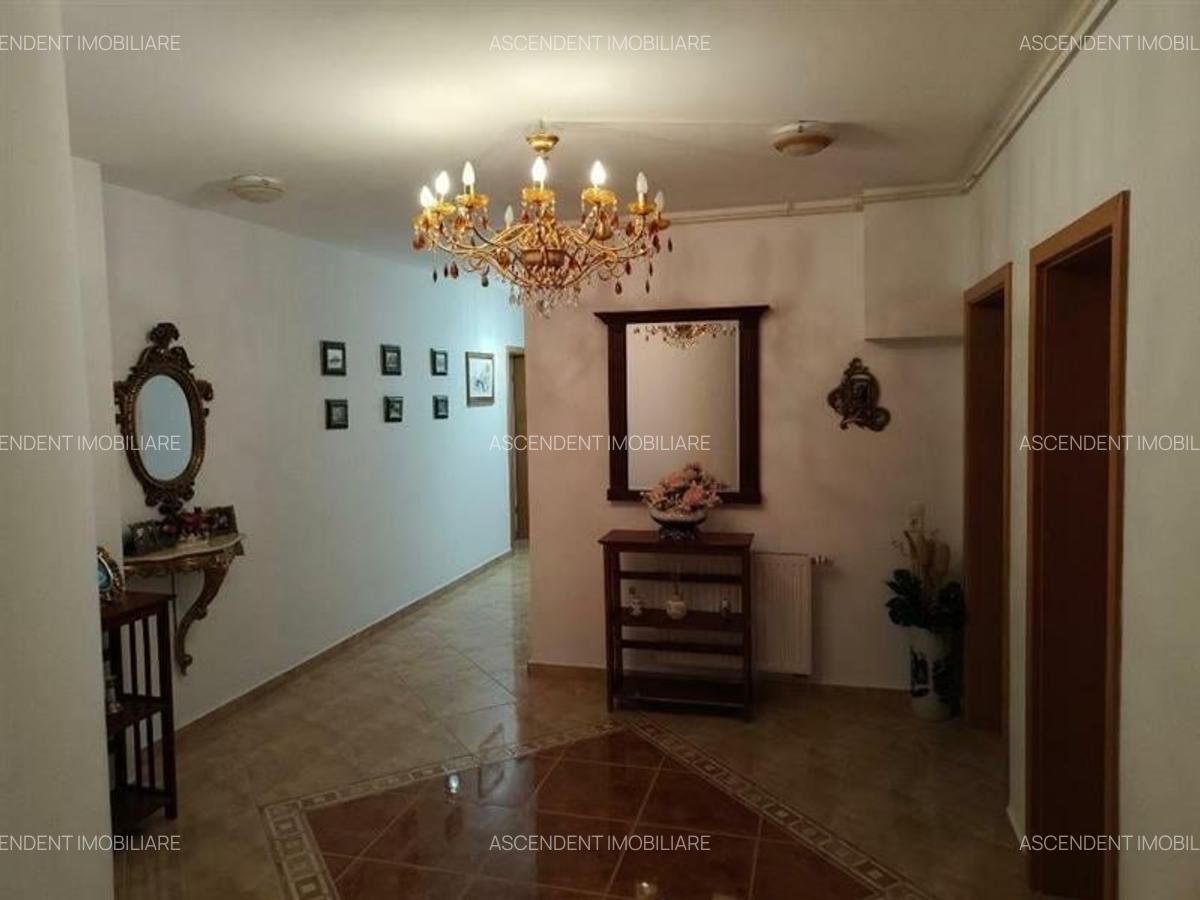 Apartament cu 4 camere decomandat în Bartolomeu - 6