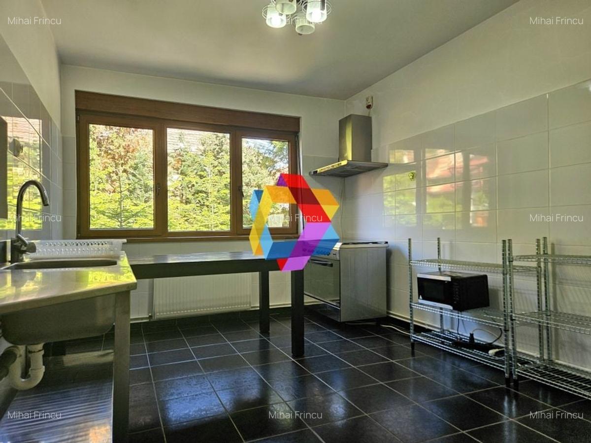 Casa deosebita cu 6 camere Central Brașov - 210 mp - 4