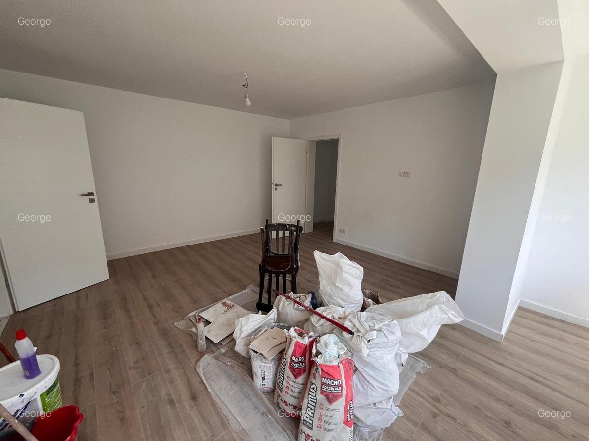 Apartament cu 3 camere semidecomandat în Baba Novac - 2
