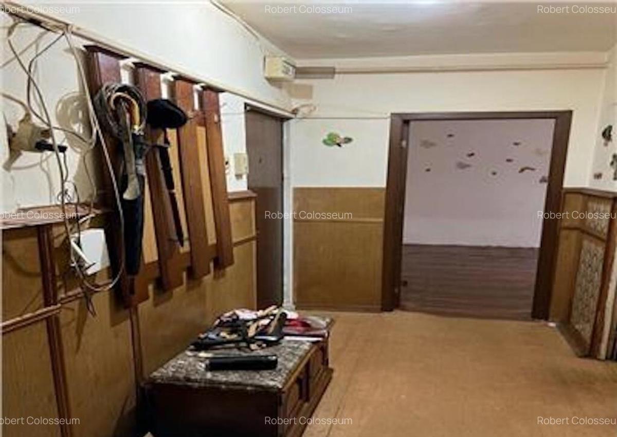 Apartament cu 4 camere, decomandat - zona Racadau - 10