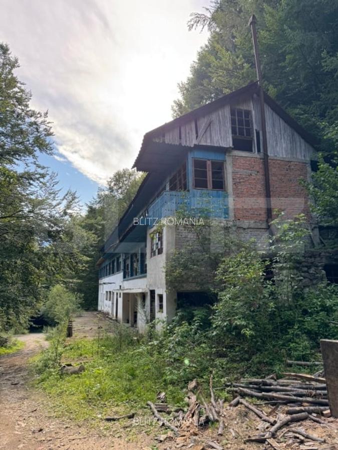 Cladire cu potential turistic, zona Gureni - 2