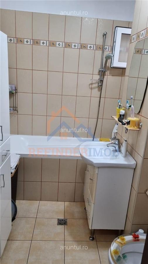Sector 5, apartament 3 camere - 10
