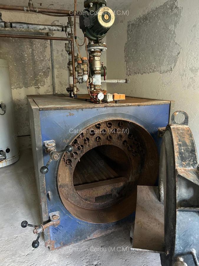 Casa de vanzare(camin cultural Budesti) - 2