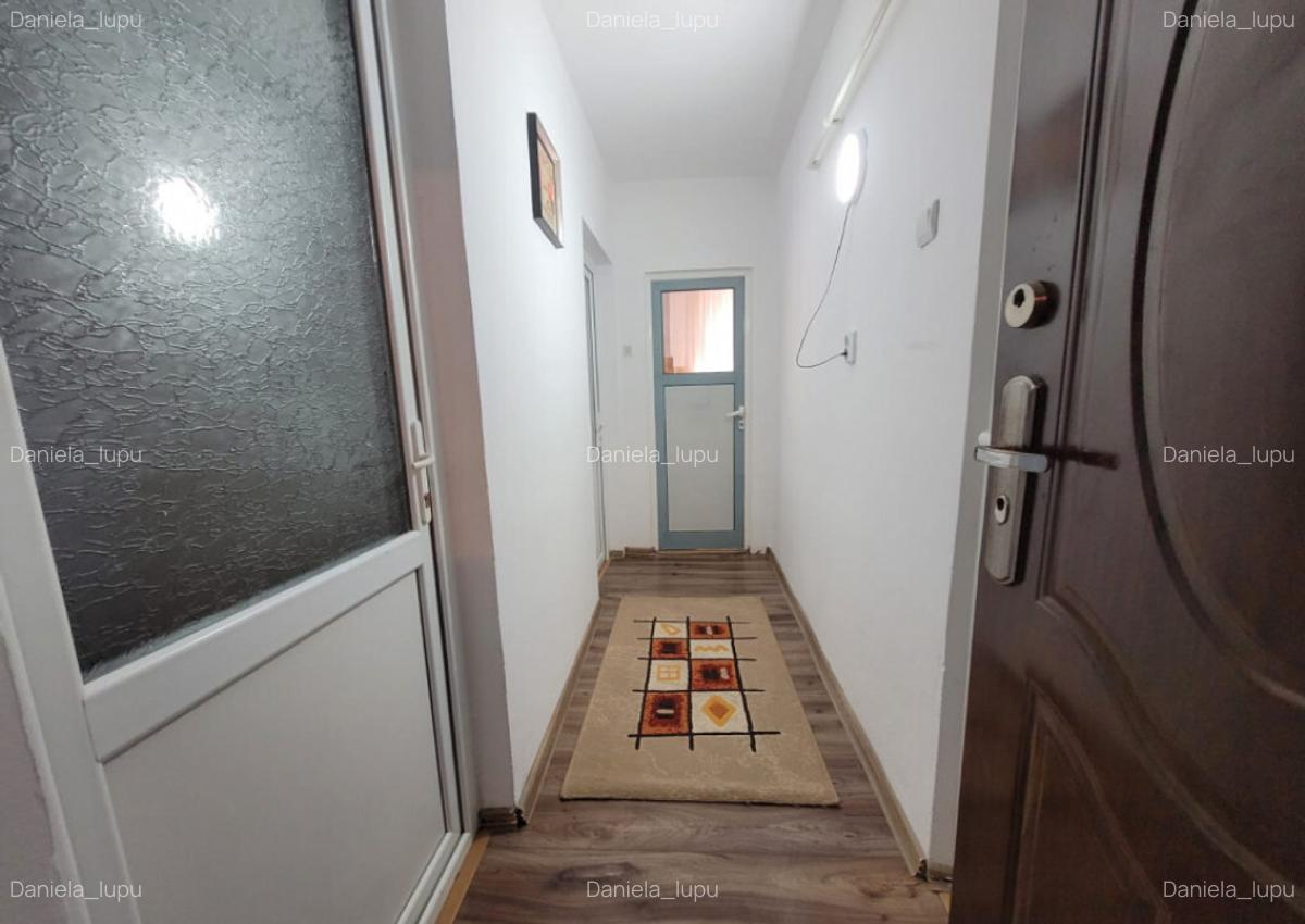 Apartament 2 camere, Aleea Plopilor, zona 9 Mai - 8