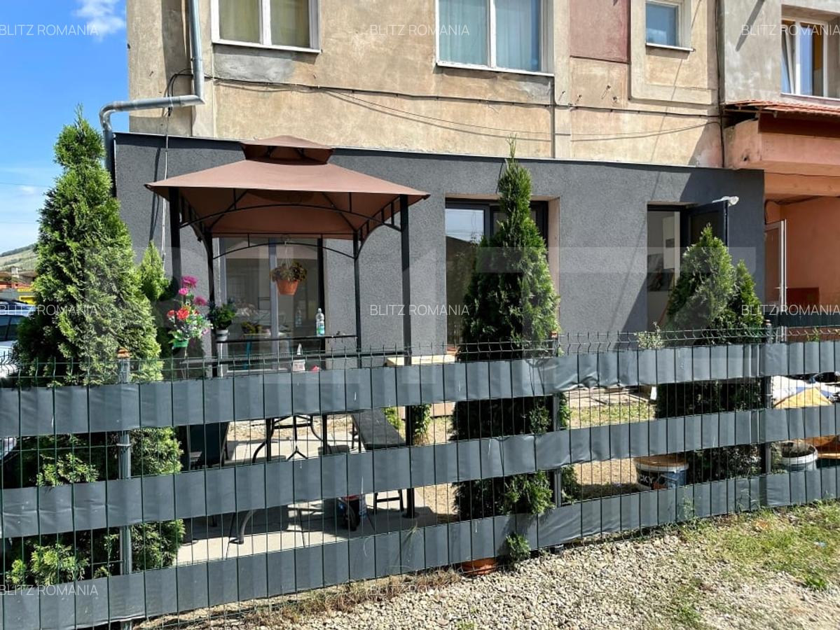 Spatiu comercial de inchiriat,renovat complet,33 mp,cu terasa,Cugir - 7