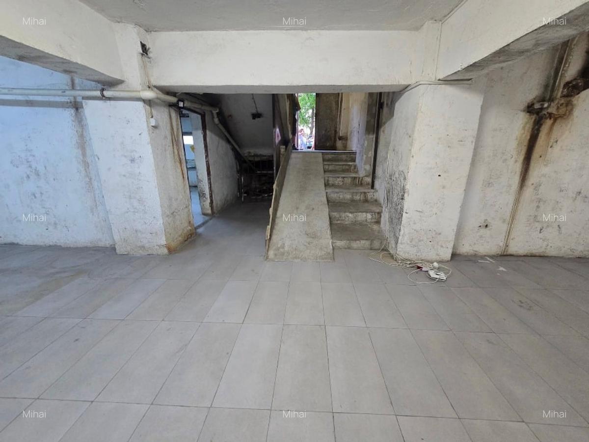 Vand Hala Depozit Suprafața 190 mp proprietar p.f. calea aradului 40 - 4