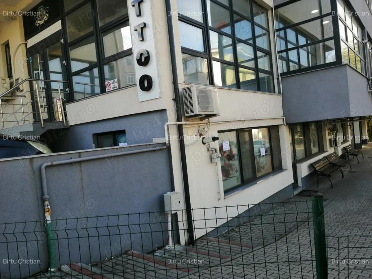 Vand spatiul comercial - 2 Vand spatiul comercial - 2