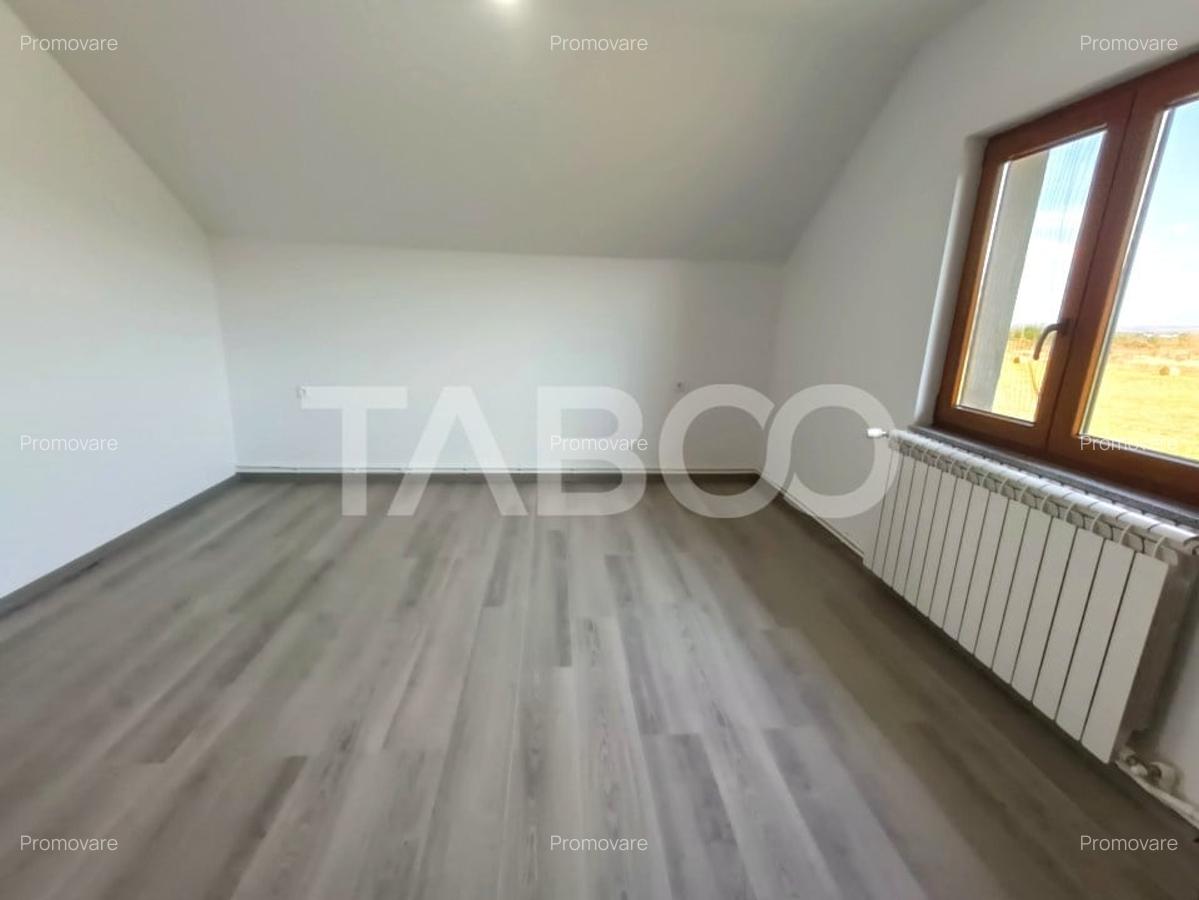 Casa moderna de vanzare 3 camere 2 bai - teren 472 mp - zona linistita - 14