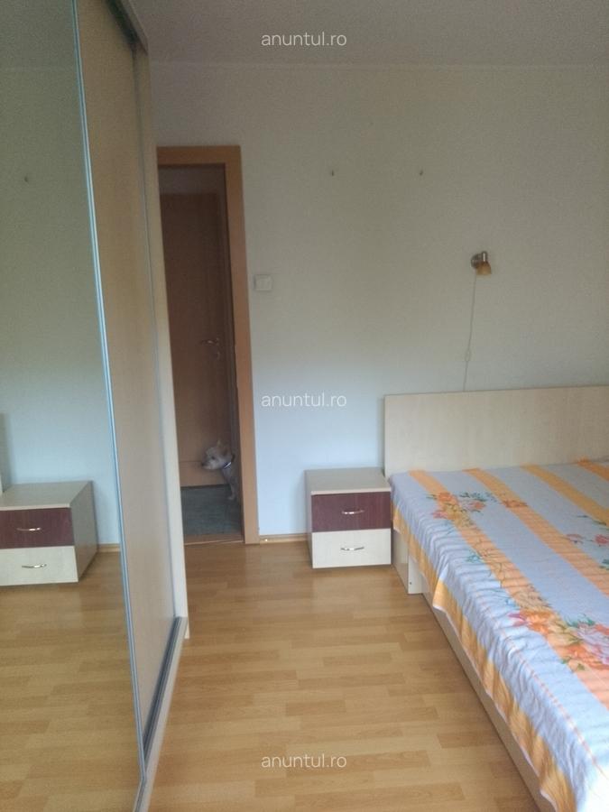 Piata Alba Iulia, Burebista, Decebal - 1