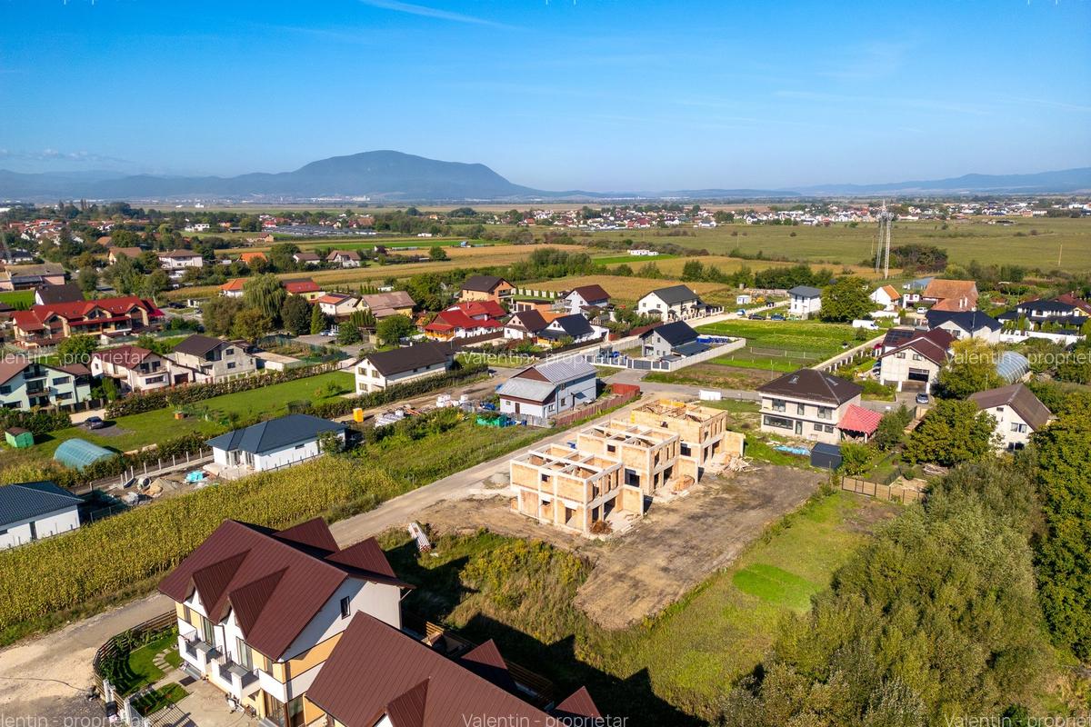 Case Stupini, 5 camere, 2026, priveliște spre Tâmpa, P+E, 470 mp teren - 25