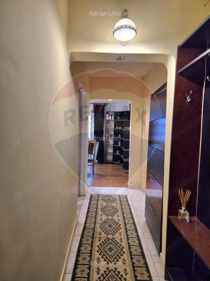 Apartament cu 4 camere de vanzare in zona Central - 12