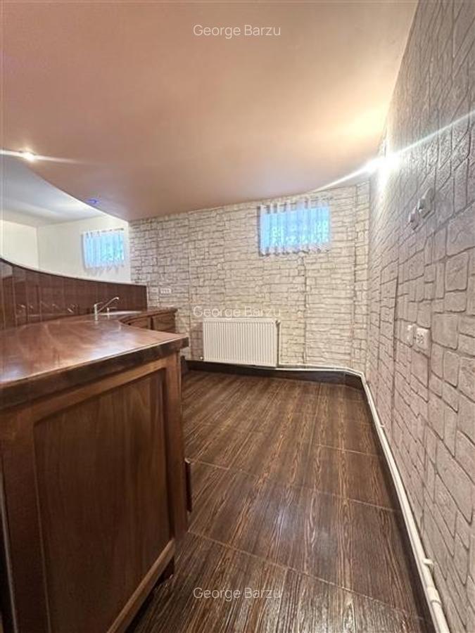 Casa S+P+1E cu Teren de 854 mp, Pretabila pentru Doua Familii - 24