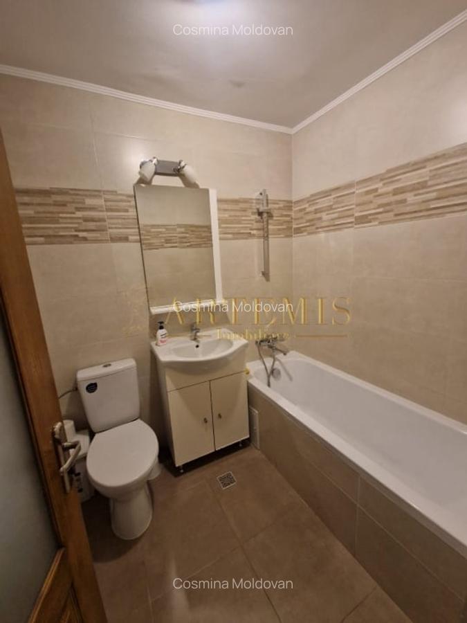 Apartament de 2 camere, decomandat, 56 mp., zona Ultracentral - 8