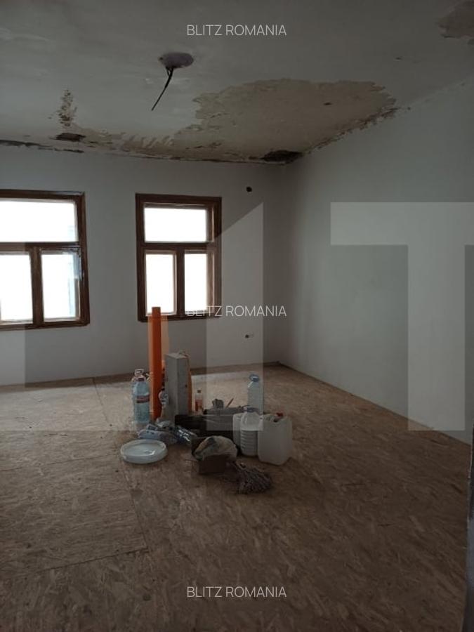 Casa de vanzare cu  2 camere ,Curtea41 - Tg Secuiesc, zona centrale - 1 Casa de vanzare cu  2 camere ,Curtea41 - Tg Secuiesc, zona centrale - 1