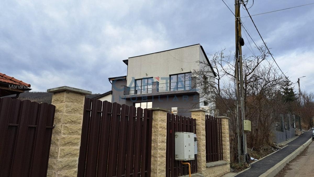 Casa superfinisata la cheie, garaj, zona linistita - 2