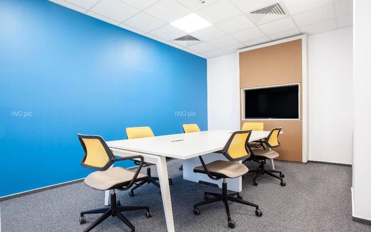 Spa?iu de birou privat pentru 5 persoane in Regus Sun Business Centre - 12