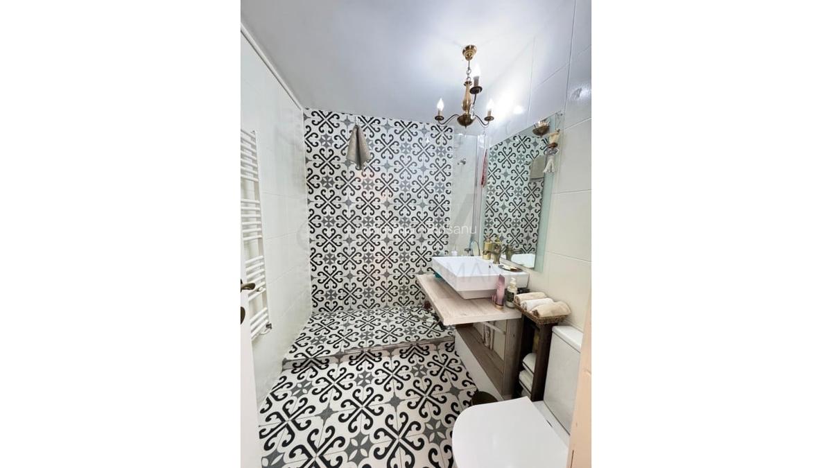 Apartament cu 3 camere decomandat în Băneasa - 10