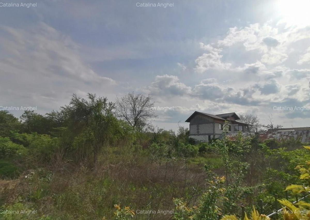 Teren intravilan suprafata 607 mp, zona Bariera Bucuresti, P - 3