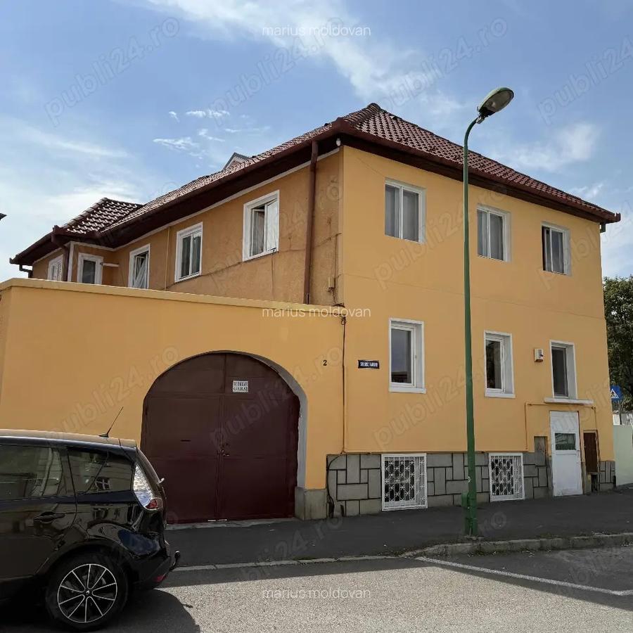 Casa de vanzare, 7 camere, Bra?ov - 3