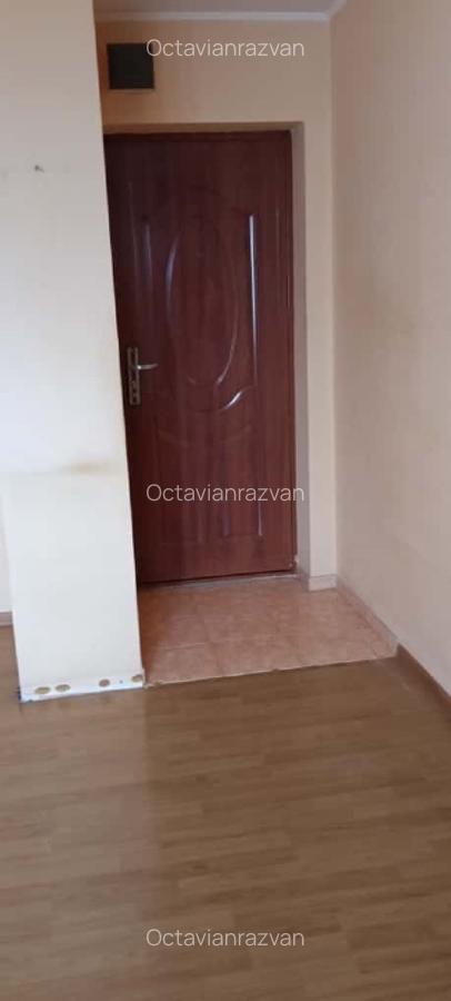 Proprietar vând garsoniera sector 5 strada semanatorului 52 - 2