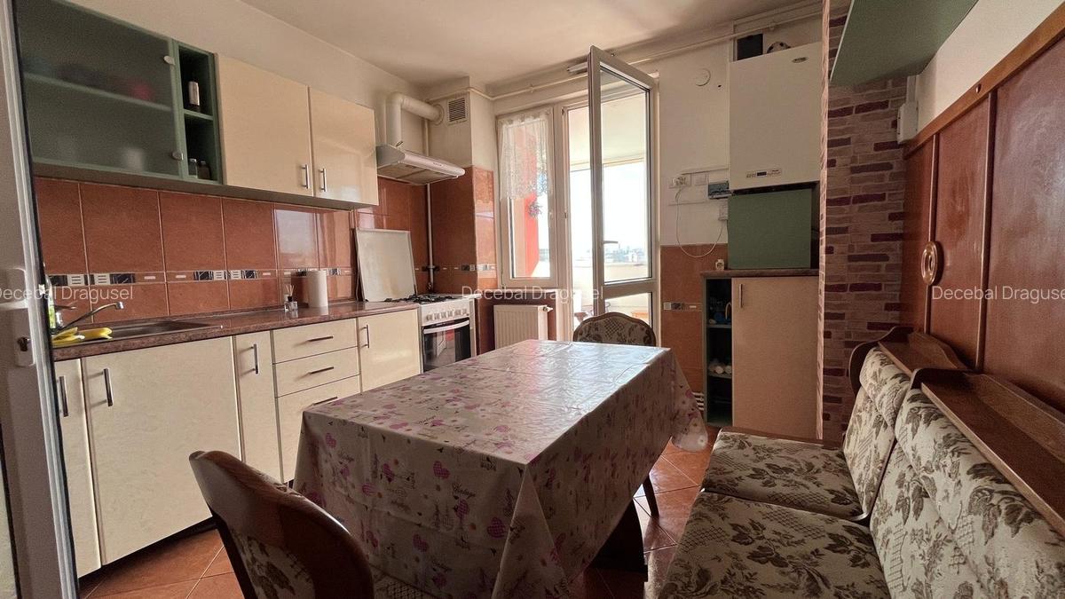 Apartament 3 Camere Decomandat - Parcare inclusa - cod 4599 - 4