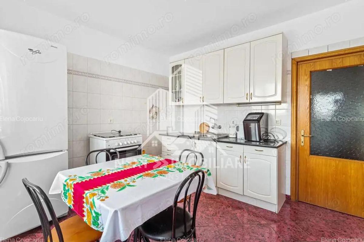 Vila S+P+2E+ M, garaj si spatiu comercial, Km4-5 - 10