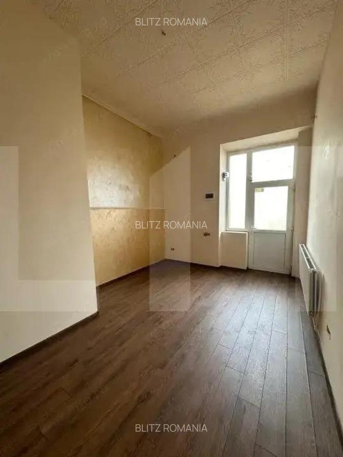 Spatiu comercial 120 mp, 4 parcari, zona strazii Paris - 15