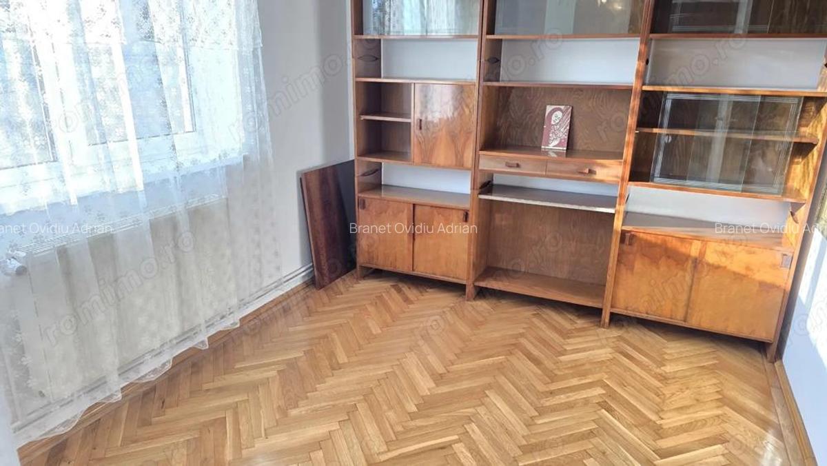 Vand sau inchiriez apartament 4 camere in Deva, zona Pietei Centrale, etaj 3, - 14