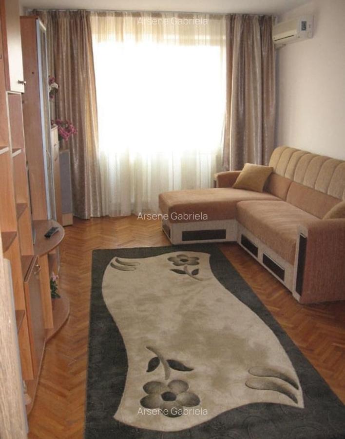 Vanzari Apartamente 3 Camere/ Aparatorii Patriei - 2