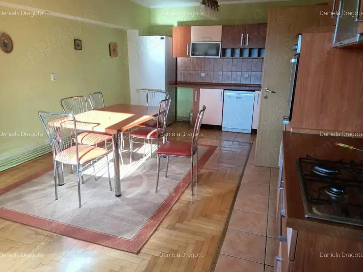 Apartament 3 camere, decomandate, zona Central. - 5