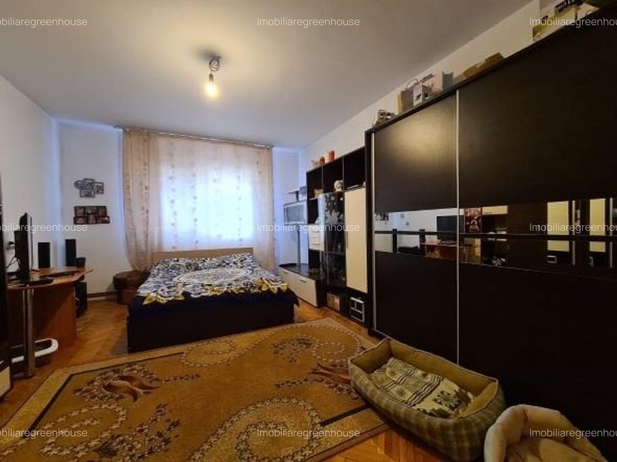 Casa si spatiul comercial Deva zona Centrala - 7