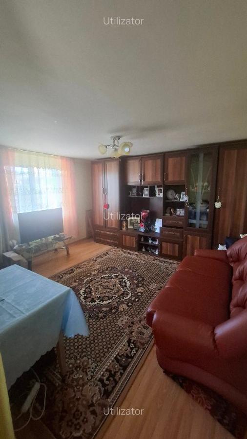 Casă de vânzare - 4