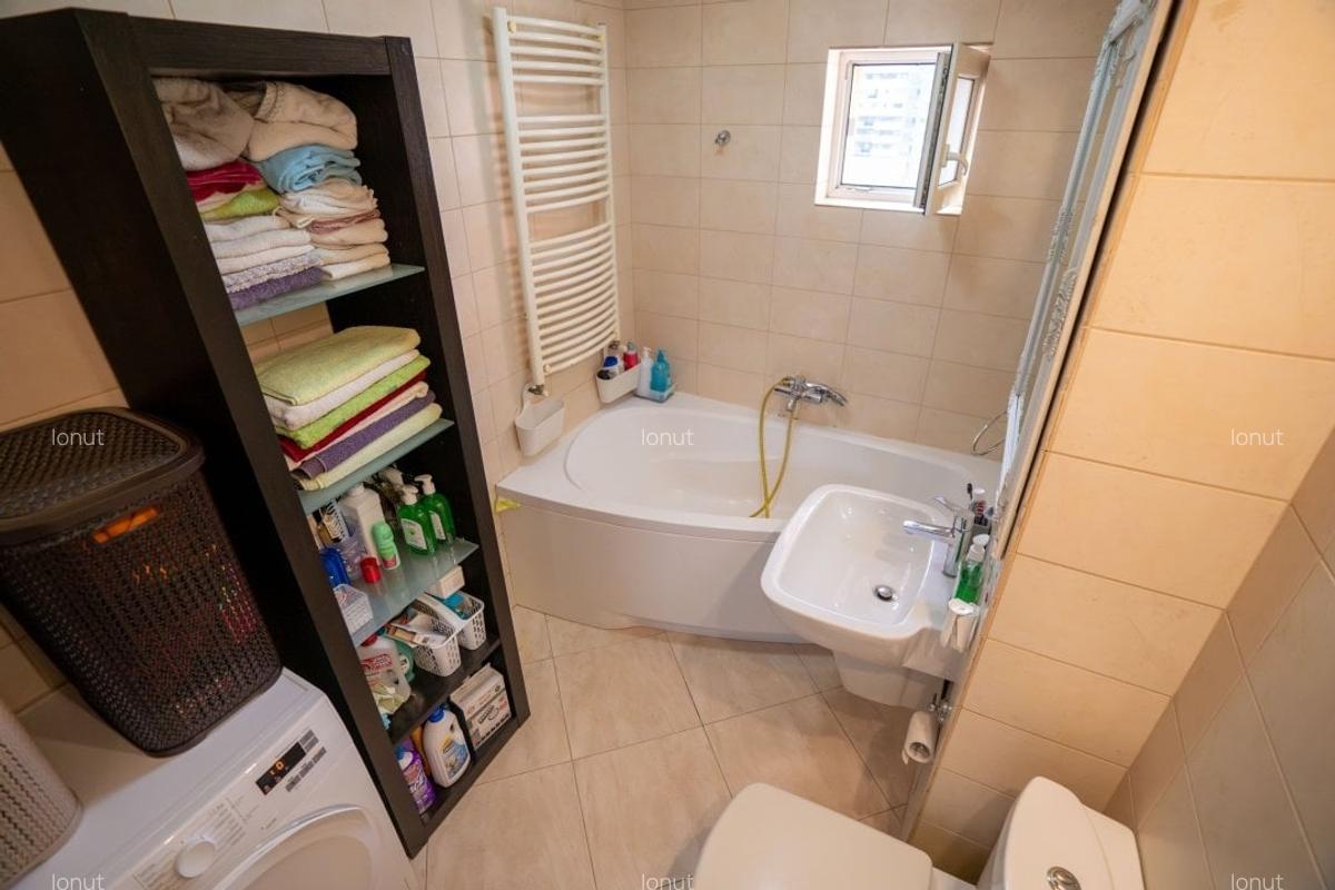 Apartament cu 4 camere decomandat, mobilat în Răcădău - 7