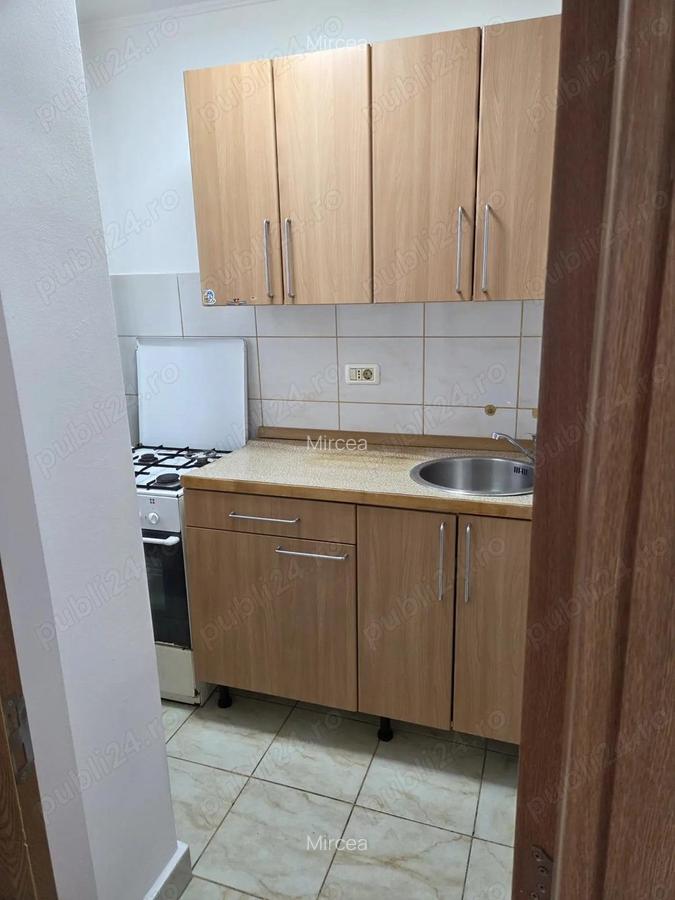 Inchiriez gars.conf.I,et.2 din 4, str.Banu Maracine,moderna si ingrijita. - 4
