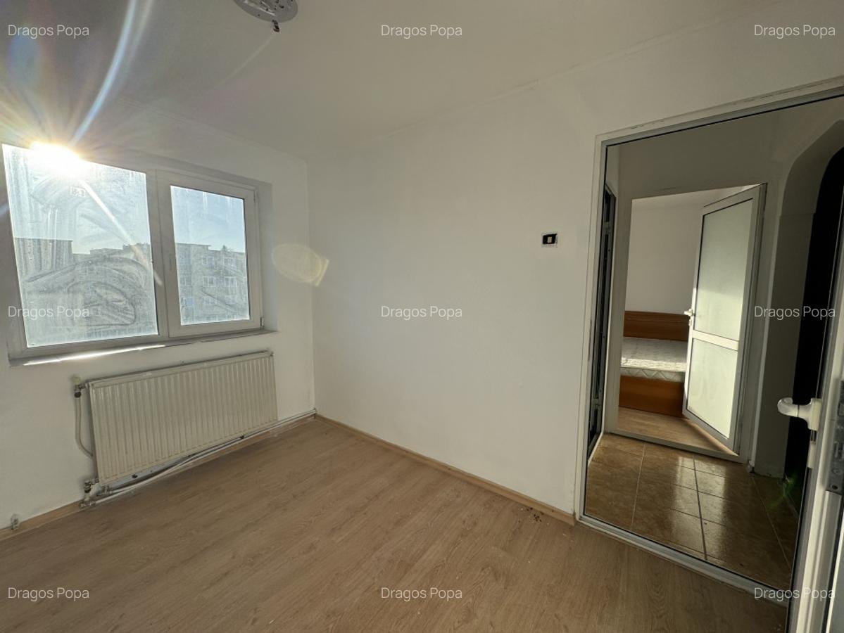 Apartament de 3 camere eficient compartimentat, in centrul orasului Moinesti - 14